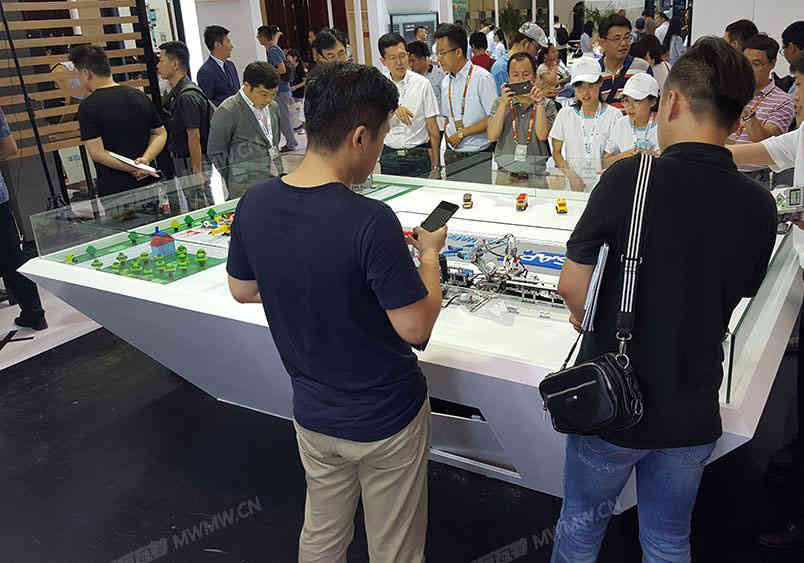 華朗源布藝有限公司參展廣州國際家具博覽會2